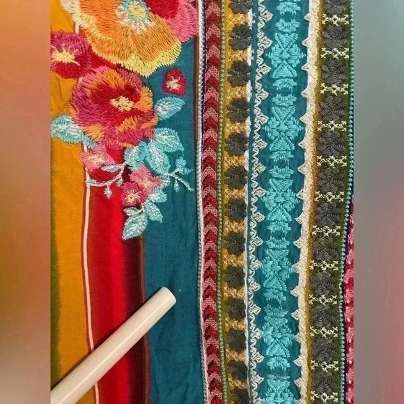 Savanna Jane Multicolor Striped Floral Embroidered Quarter Length Blouse Small - Picture 4 of 7